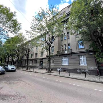 Грюнвальдська вул., 15