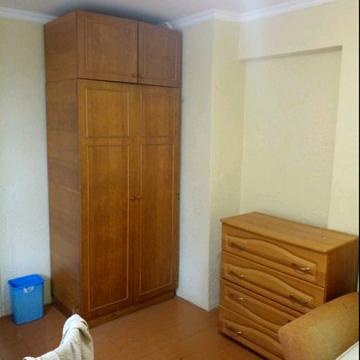 Продам дом в центре Беляевки .
