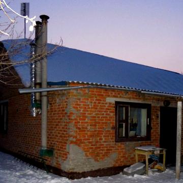 Будинок у Чутовому в районі нової забудови за Молодіжною.
