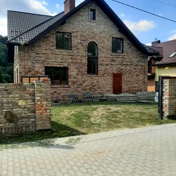 Продаж будинку с. Бережани