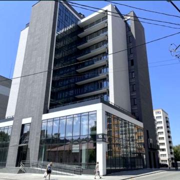 Продам 3 комн. кв. в центре города с видом на Приднепровский парк
