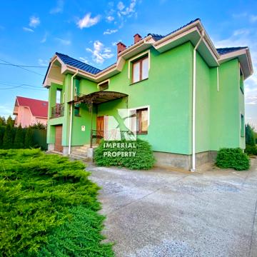 Продам гарний будинок в тихому місті, не далаеко від "Tokio"