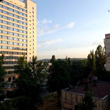 Русановская набережная 4/1