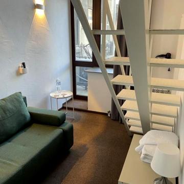 Lift Hotel Boutique
