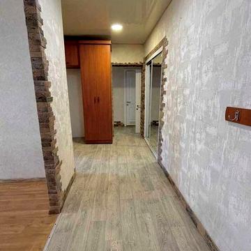 3 кімнатна квартира на Озерній з кап. ремонтом!