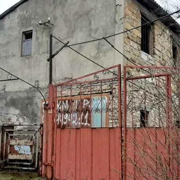 (13) Продам недостроенный 2 этажный дом по цене участка