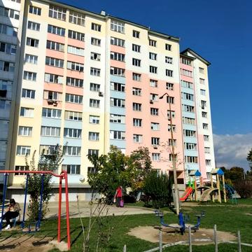 велика 2-ох кімнатна кв. 88м.кв.
