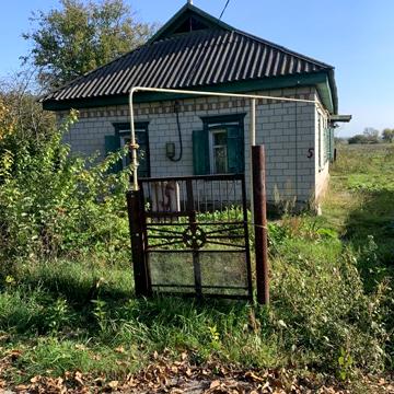 Продам хату в м. Глобино.