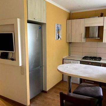 1 кімнатна квартира в центрі міста! Сучасний ремонт!