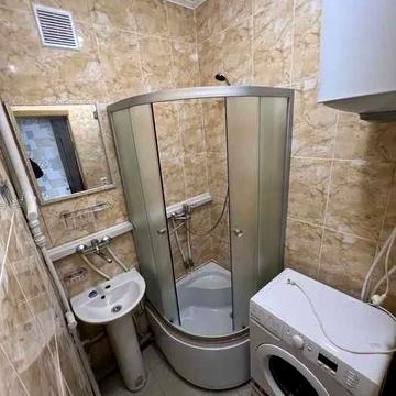 2 кімнатна квартира на Південно-Заході. Середній поверх