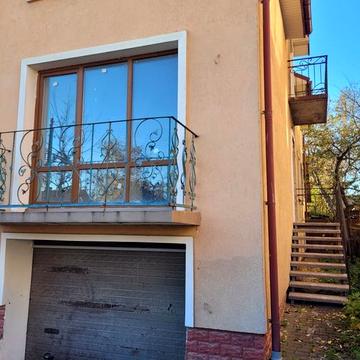 Продам готовий  напівособняк дуплекс в центрі  Піонерський парк