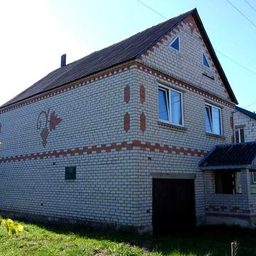 Продається 2х поверховий будинок, хлів, присадибна ділянк 7.2 соток