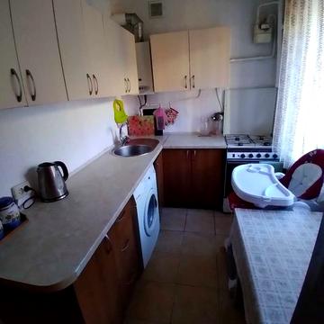 2к, самий Центр, кап. ремонт! Цегляний будинок. Роздільні кімнати.