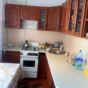 1 кімнатна квартира в будинку нового планування з косметичним ремонтом