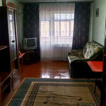 Тролейбусна вул., 6