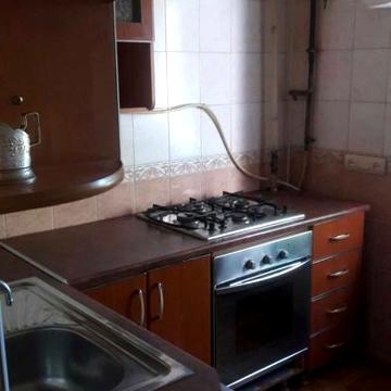 Продам 2 двух комнатную квартиру район старого ЖД Хозяин