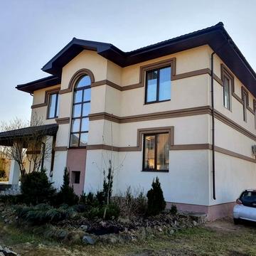 Продам дом с частичным ремонтом Новоалександровка