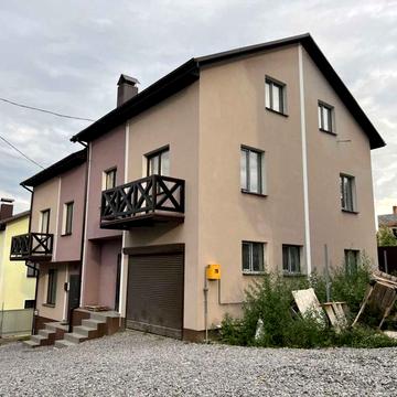Продається таунхаус у Центрі Вінниці