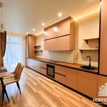 Продаж 2-км квартири; ремонт, меблі, техніка; ЖК Будапешт, набережна ЖК Будапешт