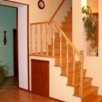 Продам двухуровневую 3 комн. квартиру в центре