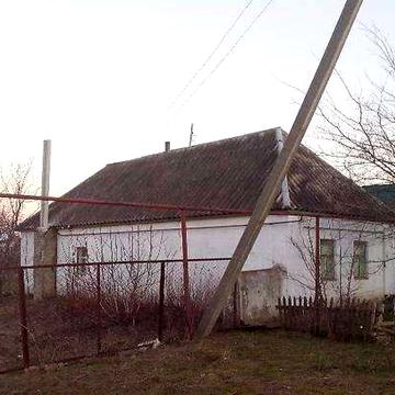 Продаю дом старой постройки в Мешковке