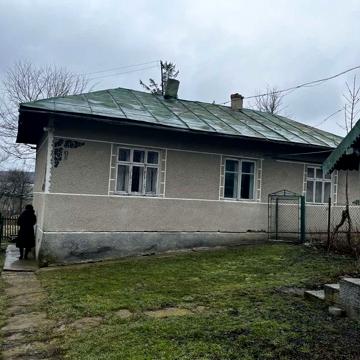 Будинок у мальовничому селі