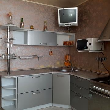 Старицького вул., 20/1