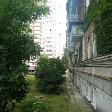 Продажа 2 комнатной квартира ул.Гарматная,18 отдельный вход
