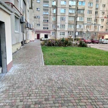 Продам квартиру на Бородинском
