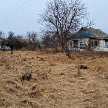 Земельна ділянка з будинком (під знесення або реставрацію)