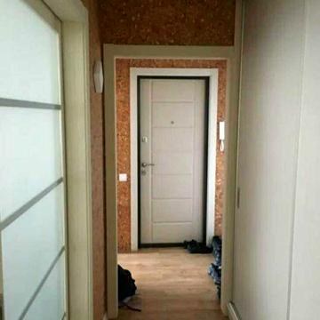 Продам 3 комнатную квартиру на Интернационалистов 22