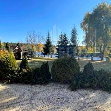 Романков, закрытый городок Авгур, дом с выходом на озеро