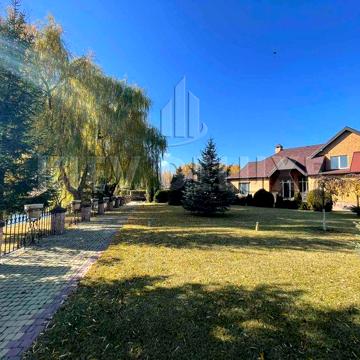 Романков, закрытый городок Авгур, дом с выходом на озеро