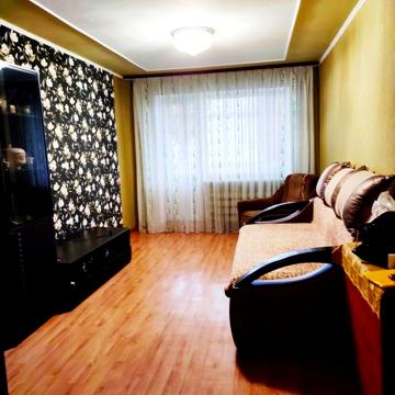 Продам 2 комнатную квартиру в центре Чугуева
