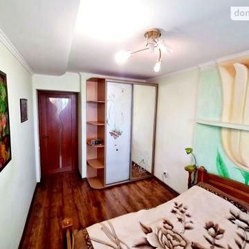 Продаж 3к Квартира Степана Бандери (Рибалка) вулиця