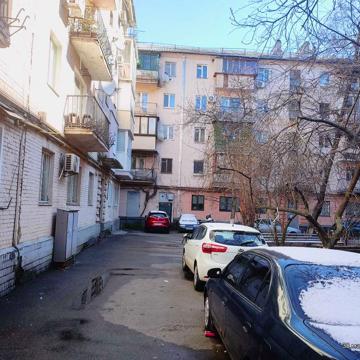 3комн Подол Набережно - Крещатицкая 3а Хрущевка 56м Этаж 2из5 кирпичн