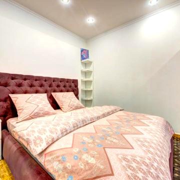1-room VIP apartment in the Druzhby Narodiv