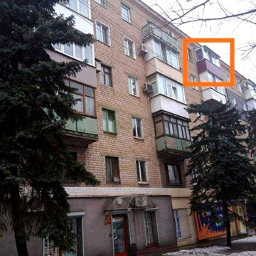 Продам 1 комн 2 минуты ходьбы до Освобождения.