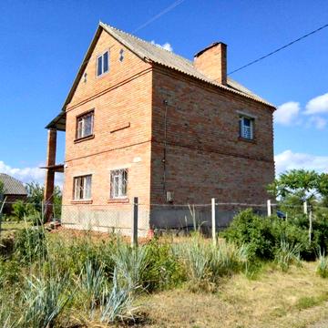 Дім в селі Лукіщина