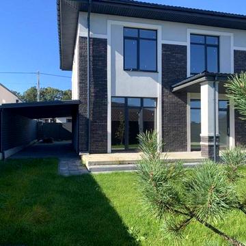 Продаж будиноку в передмісті Києва