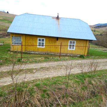 Будинок в Карпатах 120 метрів квадратних/ 13 сотих землі/