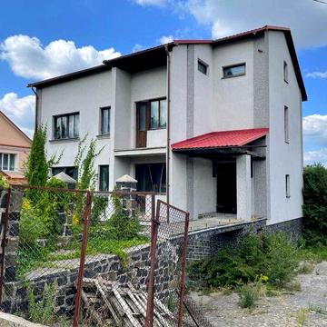 м. Рівне, вул. Полунична, 62