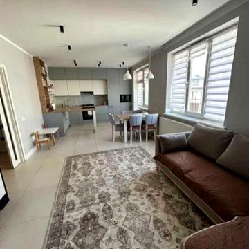 Продаж 4к квартири, 102 м.кв., р-н Старий парк