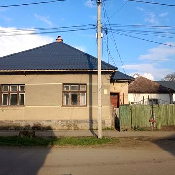 БУДИНОК У ЦЕНТРІ БЕРЕГОВА. 108,55 кв.м., 3 кімн+хол, тераса, 0,0467 га
