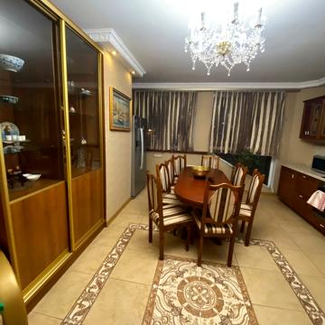 Вадима Гетьмана, 1Б