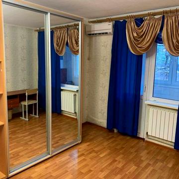 Продам 1 к.квартиру метро Студенческая