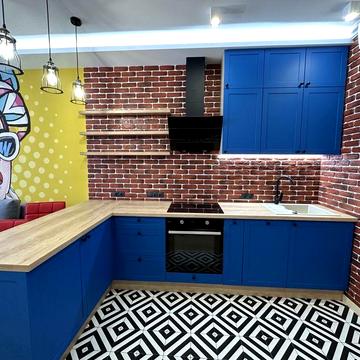 Терраса на Каманина с видом на море