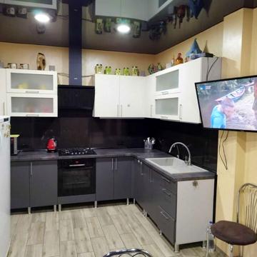 Продам отличную 3-х комнатную по Рабочей, 91.  Автономное отопление.