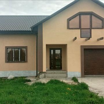 Продам будинок. Пятнадцать соток участок. Будинок новий але без ремонт