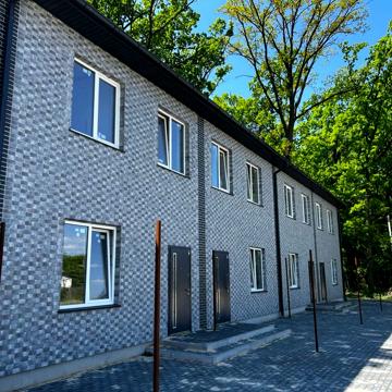 Готовий таунхаус по дуже гарній ціні. Буча